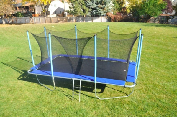 a blue Rectangle Trampoline with enclosure